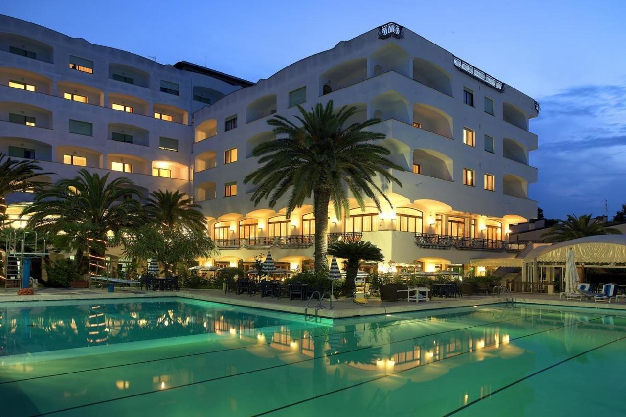 Grand Hotel Don Juan Giulianova Eksteriør bilde
