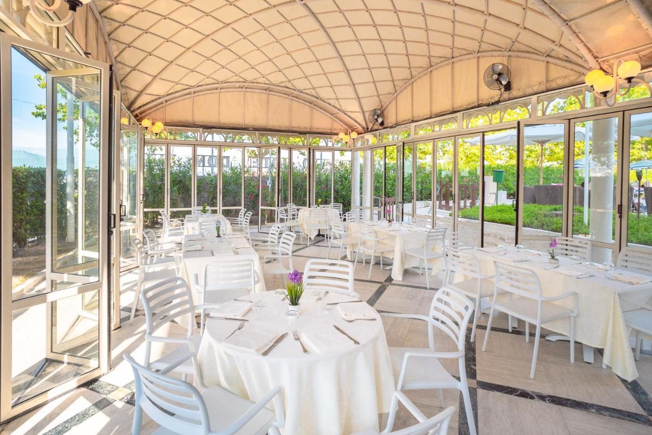 Grand Hotel Don Juan Giulianova Eksteriør bilde